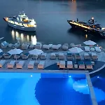 Petasos & - Small Luxury Of The World