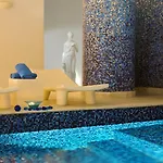 Petasos & - Small Luxury Of The World פלאטיס יאלוס