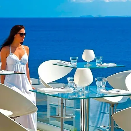 Petasos & - Small Luxury Of The World