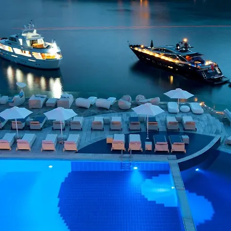 Petasos & - Small Luxury Of The World Platis Gialos